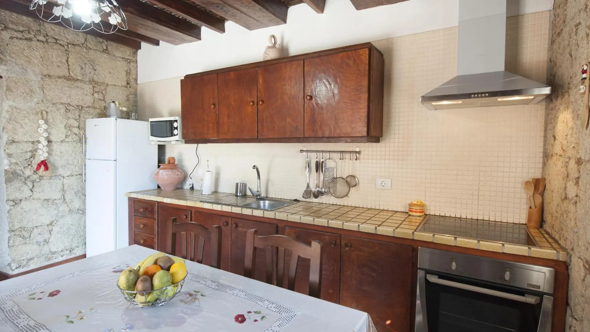 Willa Casa Con Bodega Tradicional Y Jardin Privado En Arico Pet Friendly